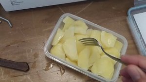 Как приготовить вкусное картофельное пюре в офисе или радиомастерской с помощью микроволновки.