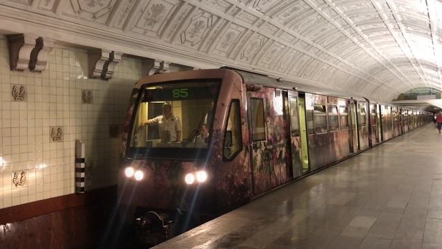 // Парад поездов метро 2019! 84 года московскому метрополитену. // смотреть онлайн