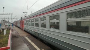 Электропоезда ЭД4М-0269 и ЭД4М-0168 на станции Гжель "Ноябрьский пасмурный день"