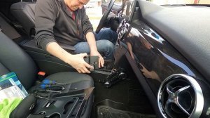 GLK350 Centre Console Removal