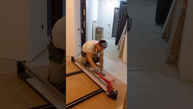 Плиткорез ДЛТ Оптима 1600мм смотреть онлайн