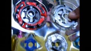 Metal Fight Beyblade 4D BB121 Ultimate DX set unboxing.