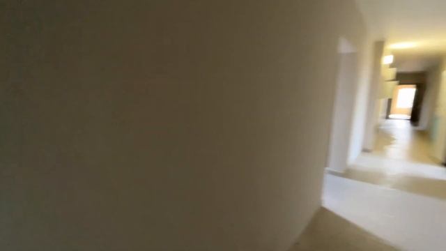 Апартаменты "Метрополис" - уютный комплекс недалеко от центра Сочи смотреть онлайн