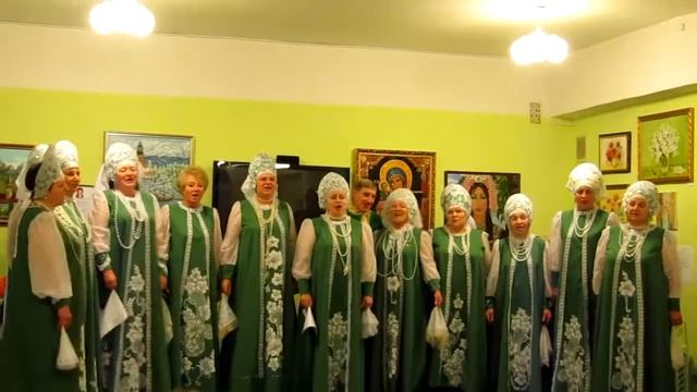 Ансамбль "Калинушка" - Течет ручей смотреть онлайн