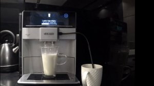 Latte macchiato Ekspres  Siemens EQ.6 plus s300 TE653M11RW   2020