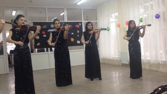 Скрипка красивый инструмент смотреть онлайн