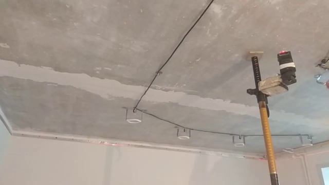 18 января 2020 г. потолок в спальной смотреть онлайн