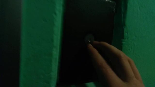 Грузовой лифт КМЗ 2002 г. V=1 м/с. Q=630 кг смотреть онлайн