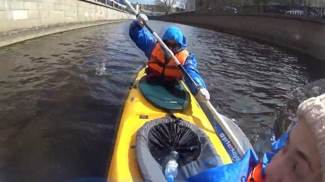 На каяках по рекам и каналам Петербурга смотреть онлайн