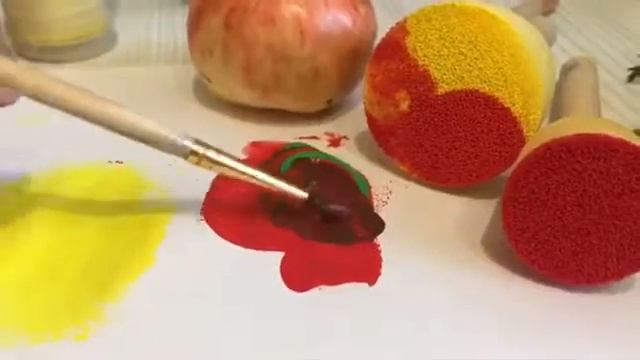 Детская поделка "Яблочки" со штампами для самых маленьких смотреть онлайн