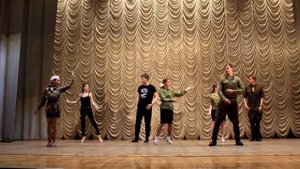 Танец Рио рита в военной форме(тоже необычно)