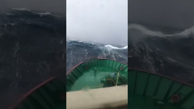 Rogue Wave Hits Fishing Trawler (North Sea)