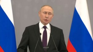 Владимир Путин высказался об уехавших из России