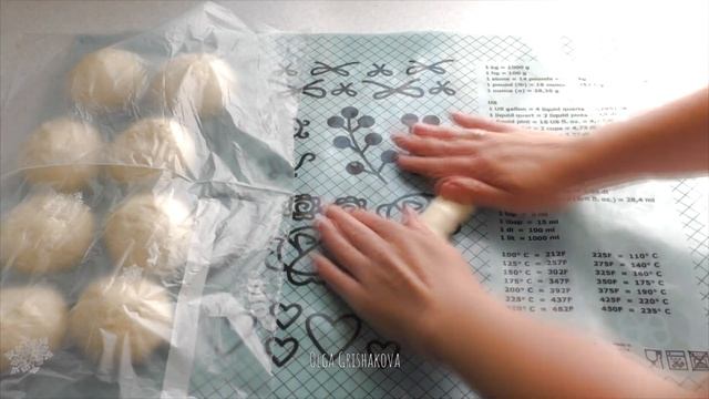 САМЫЕ ВКУСНЫЕ БУБЛИКИ С ЛУКОМ смотреть онлайн