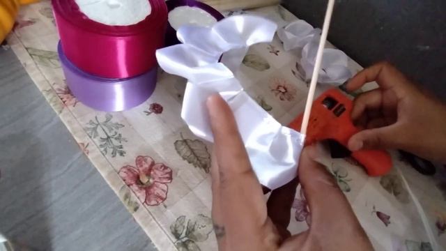 Como hacer rosas eternas ? Rosa eterna con 7 pétalos #rosaseternas #floreseternas смотреть онлайн