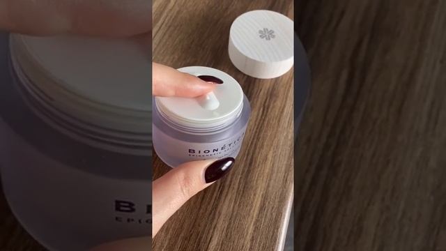 КРЕМ от ГЛУБОКИХ МОРЩИН, за НЕДЕЛЮ РАЗГЛАДИТ САМУЮ ПЛОХУЮ КОЖУ смотреть онлайн