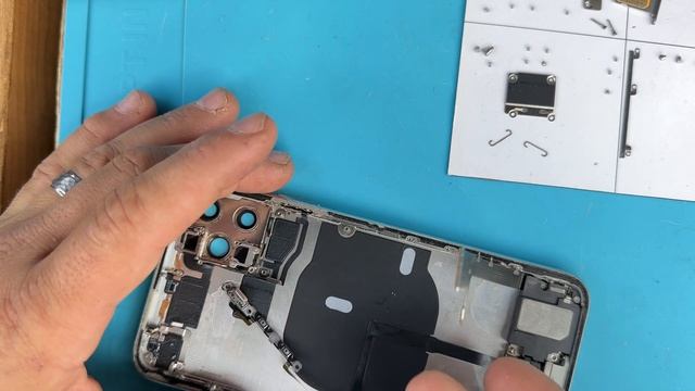 How to replace iPhone 11 Pro Max Volume button Mute switch flex - walkthrough смотреть онлайн