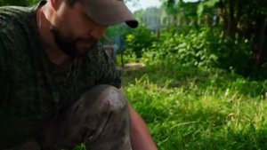 СЧАСТЛИВАЯ ЖИЗНЬ В ДЕРЕВНЕ _ СПЛАВ ПО РЕКЕ _ ПЧЕЛЫ _ ЖАРЕНАЯ КАРТОШКА НА САЛЕ В САДУ