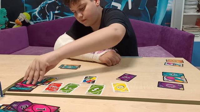 карты uno flip часть 1 смотреть онлайн