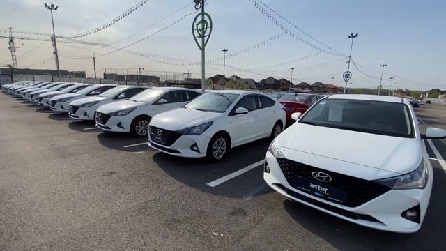 Большая стоянка машин с пробегом! смотреть онлайн