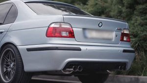 Стоковый выхлоп BMW Е39 М5 vs Supersprint