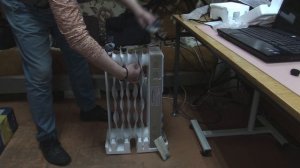 Прикупил обогреватель Electrolux Wave EOH/M-9157, чтобы не замерзнуть при обслуживании компьютеров.