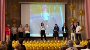 Поздравление детей родителями с окончанием школы.