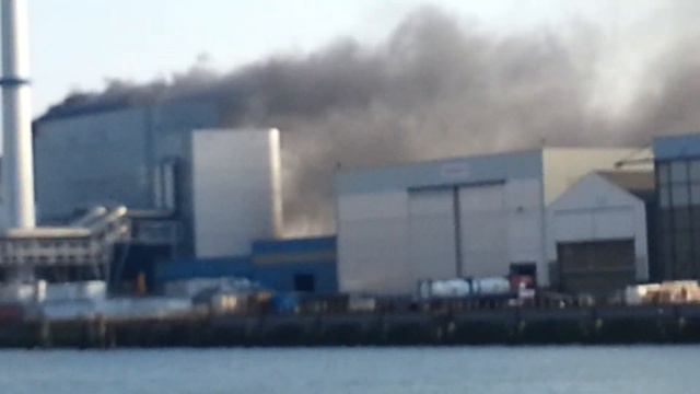 Пожар в Роттердаме смотреть онлайн