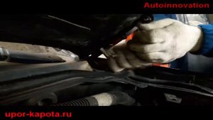Установка газового упора капота Nissan Pathfinder R51 Navara D40