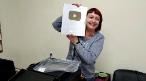 Серебряная кнопка от Ютюб