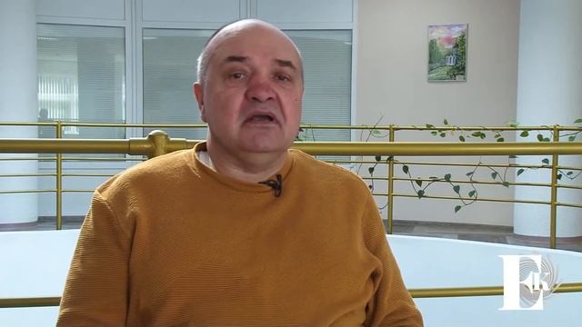СВЕЧА ПАМЯТИ И СКОРБИ стих Автор Надежда Варфоломеева Читает Евгений Крылов. Очень трогает. смотреть онлайн