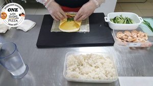 ролл тортилья с креветкой