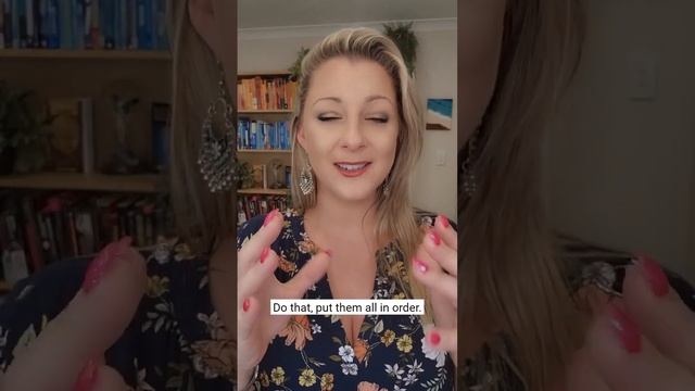 Why You Should NEVER Sell a PDF As An Online Course смотреть онлайн