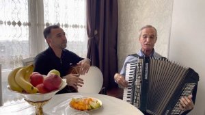 Песня из репертуара « Бахдиг Шашикяна » поёт Вачаган Икиликян Ду Сухуми сирун ахджик