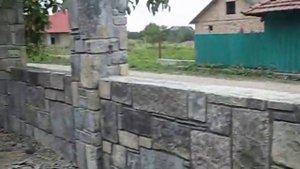 Как сделать забор из камня своими руками.