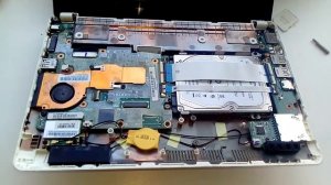 Разборка и Ремонт гнезда зарядки ASUS Eee PC 1011