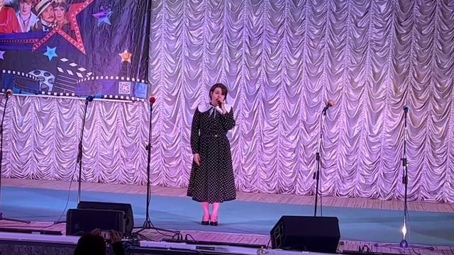 "Весна идёт" И.Дунаевский исп.Ещенко Софья смотреть онлайн