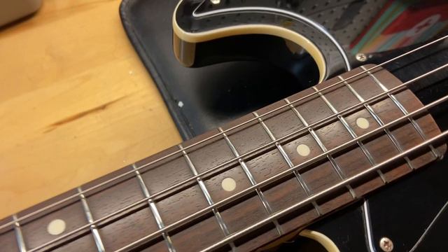 2006 Fender Japan Aerodyne Jazz Bass AJB 66 Black смотреть онлайн