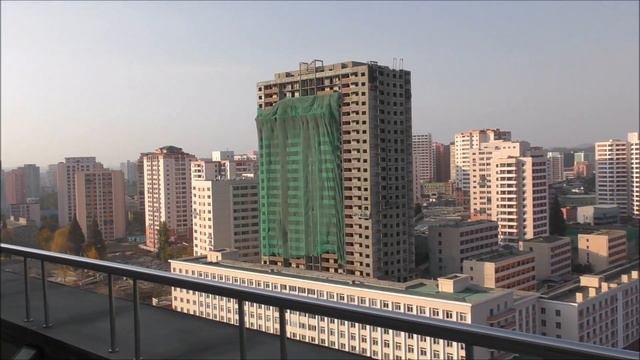 КНДР.Прекрасный Пхеньян с арки Ким Ир Сена.