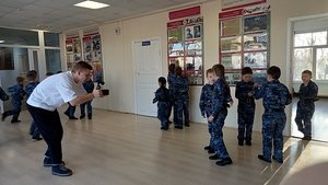 Видеоролик: "Действия персонала и учащихся при угрозе опасности".mp4