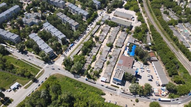 Трассу М-5 перекрыли и пустили через город. Как это было в Жигулевске. Часовые пробки. смотреть онлайн