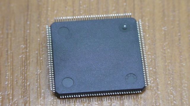 Распаковка 3 посылок с AliExpress и eBay: клавиша для VW, микросхема и поп-фильтр.