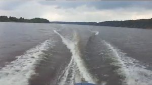 Катер Неман 500 на Волге под мотором Evinrude V4 2stroke 120 сил