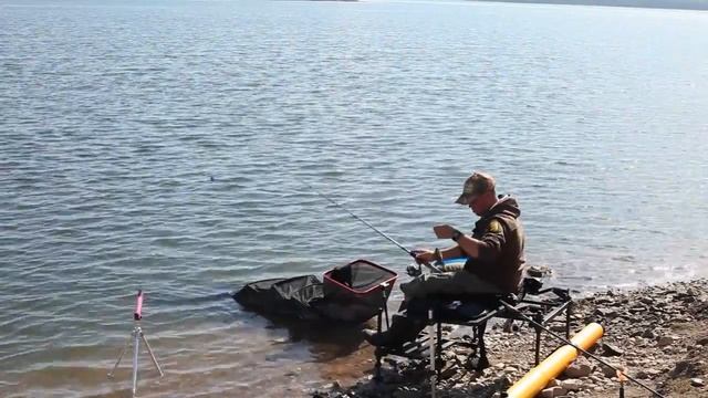 Английская донка с Алексеем Фадеевым. Как ловить фидером на Братском водохранилище HD смотреть онлайн