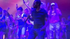 Vanilla Ice - Ice Ice Baby (2023 Concert Performance) - Lady Pissed In Her Jeans