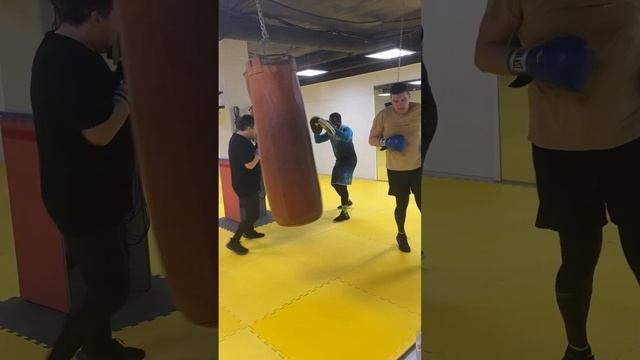 Тренировка у Саймона Кросса смотреть онлайн