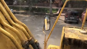 В кабине экскаватора ек-12 твэкс