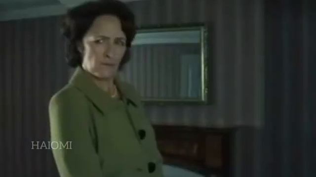 Гарри Поттер разговаривает с Петунией. Вырезанная сцена с Петунией смотреть онлайн