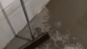 выравнивание пола самоневелирующим раствором по маякам.часть 3 эксперимента.