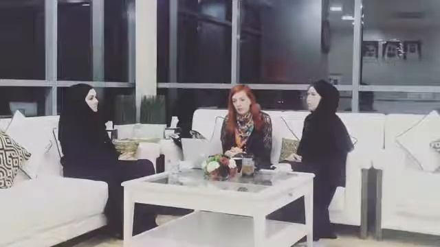 Арабская сказка как она есть: Кристина Нечаева и Яна Гессле о браке в ОАЭ смотреть онлайн